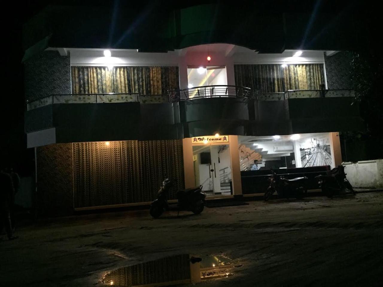 Mugal Beach Resort Alappuzha Экстерьер фото